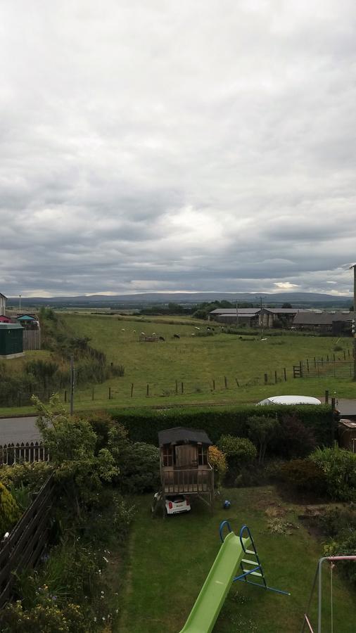 Moray Bay Bed And Breakfast Ardersier Exterior photo